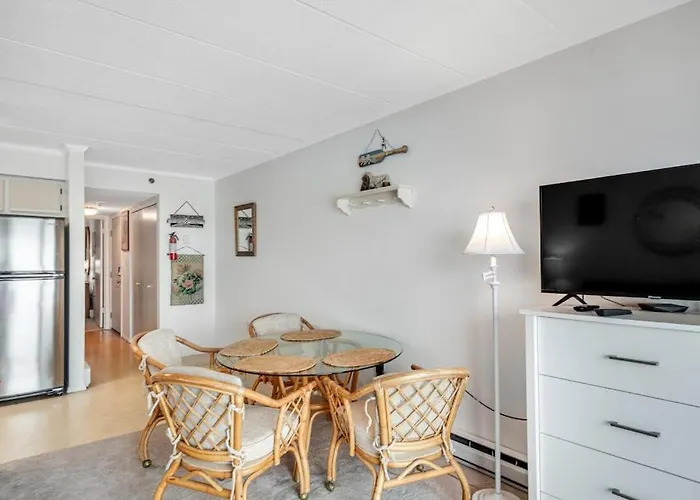 Oceanfront With Water-view Balcony Outdoor Pool Washer & Dryer & Ac Ocean City